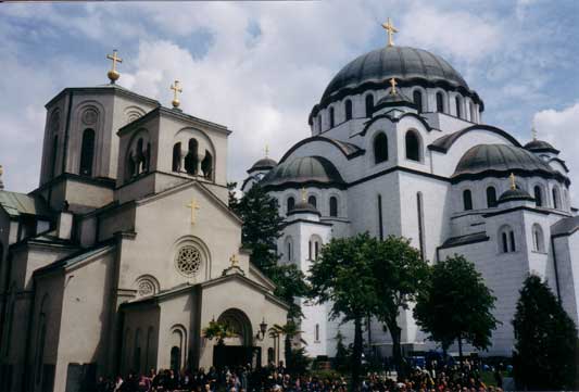 Храм Святителя Саввы Сербского в Белграде, май 2004г.